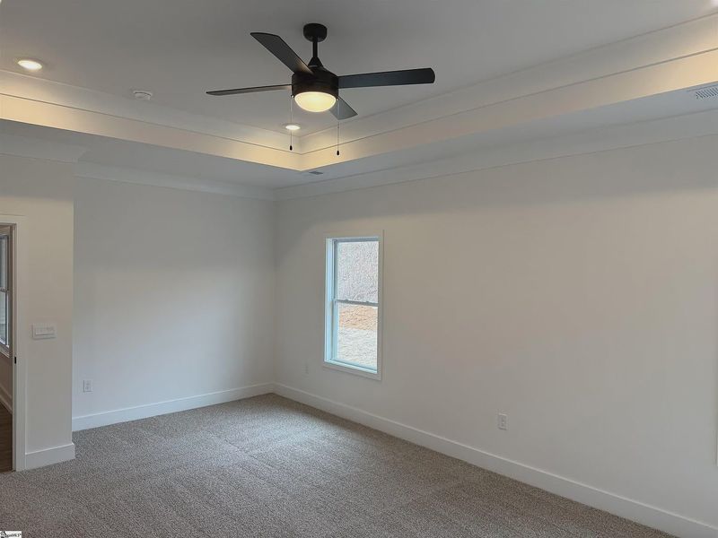 Spacious, unfurnished interior of a new home in Hidden Lake Estates, Greenville (Image 18).