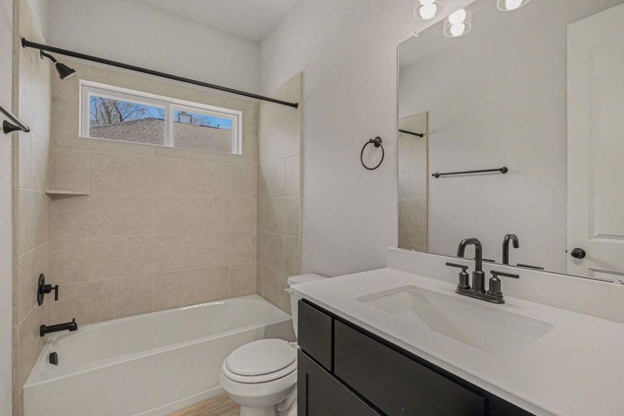 Furnished interior view inside a new home in Encino Estates, Dayton (Image 7).