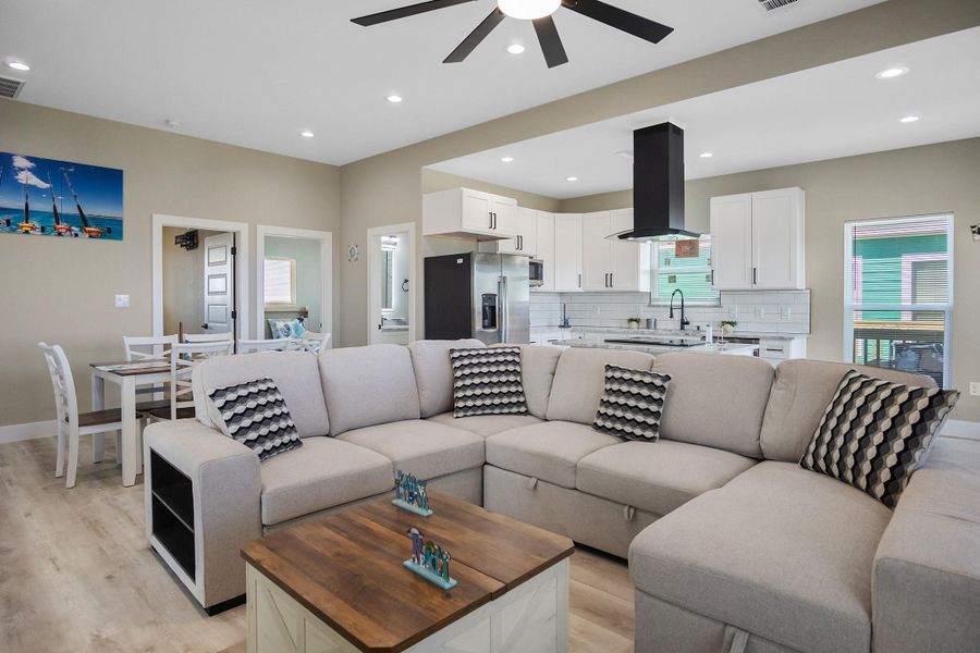 Furnished interior view inside a new home in , Bolivar (Image 30).