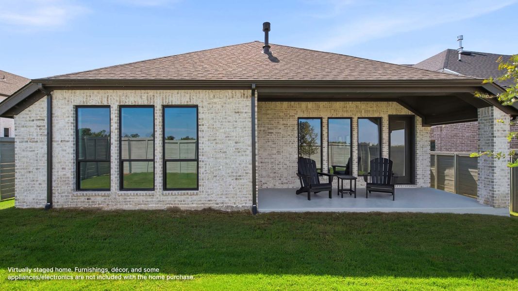 Exterior details and patio area of a home in Ramble, Celina (Image 3).