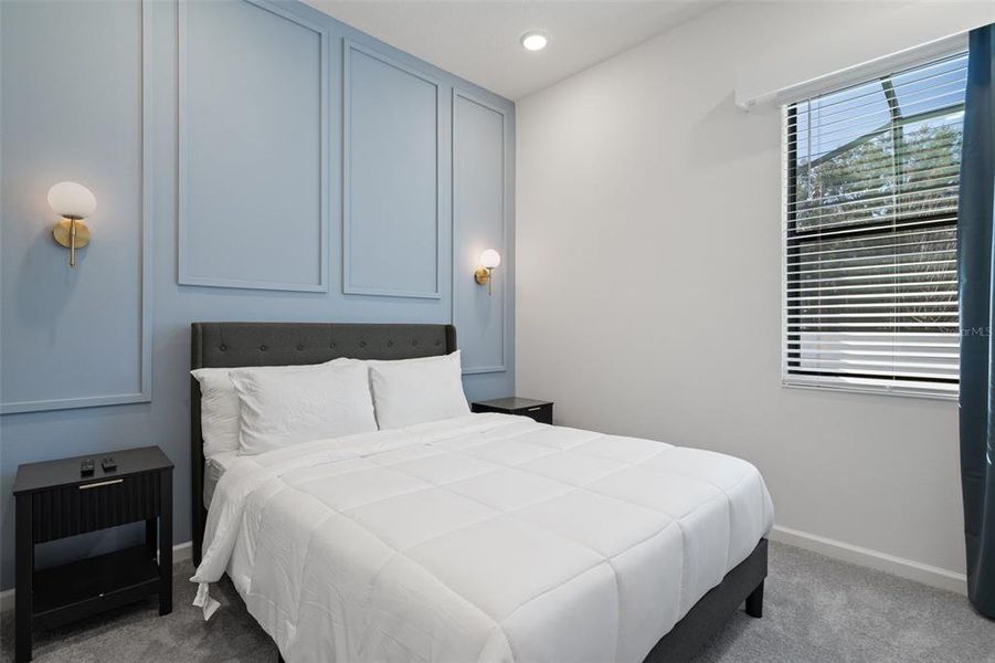 Furnished interior view inside a new home in , Orlando (Image 23).