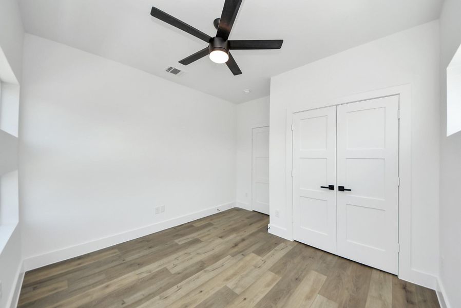 Secondary bedroom