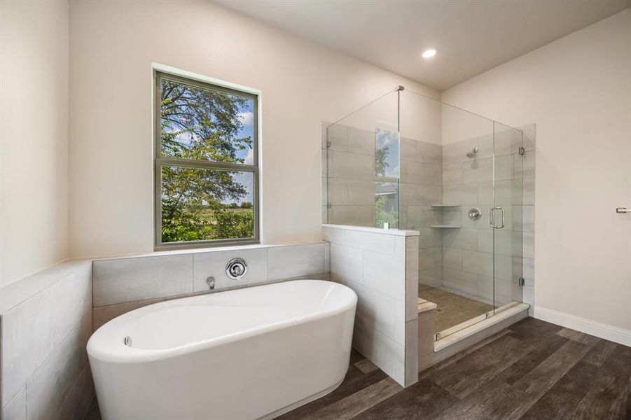 Furnished interior view inside a new home in , Corsicana (Image 6).