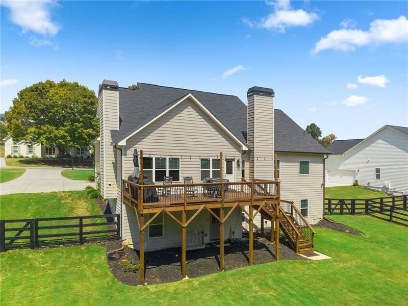 Exterior details and patio area of a home in , Dawsonville (Image 30).