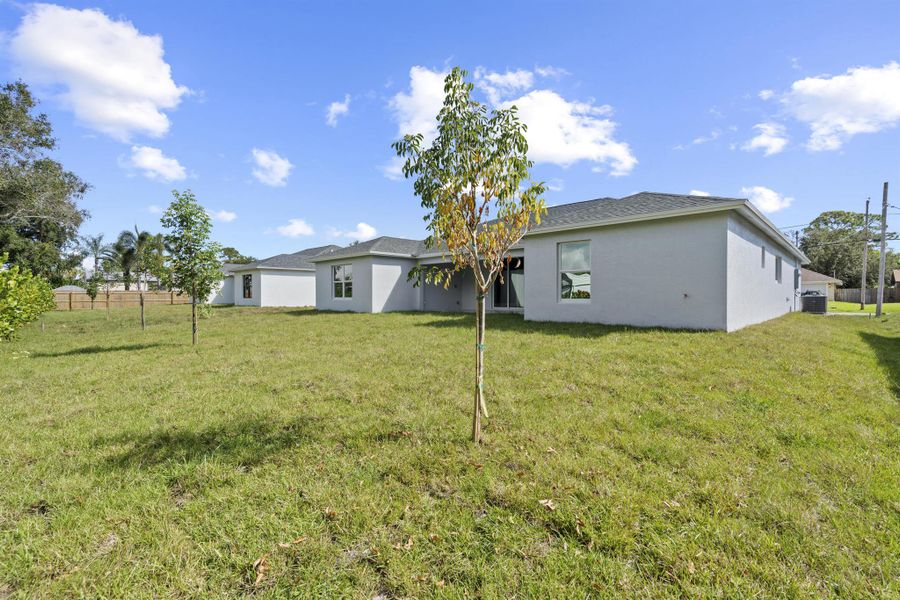 Exterior details and patio area of a home in , Fort Pierce (Image 28). Exterior details and patio area of a home in , Fort Pierce (Image 28).