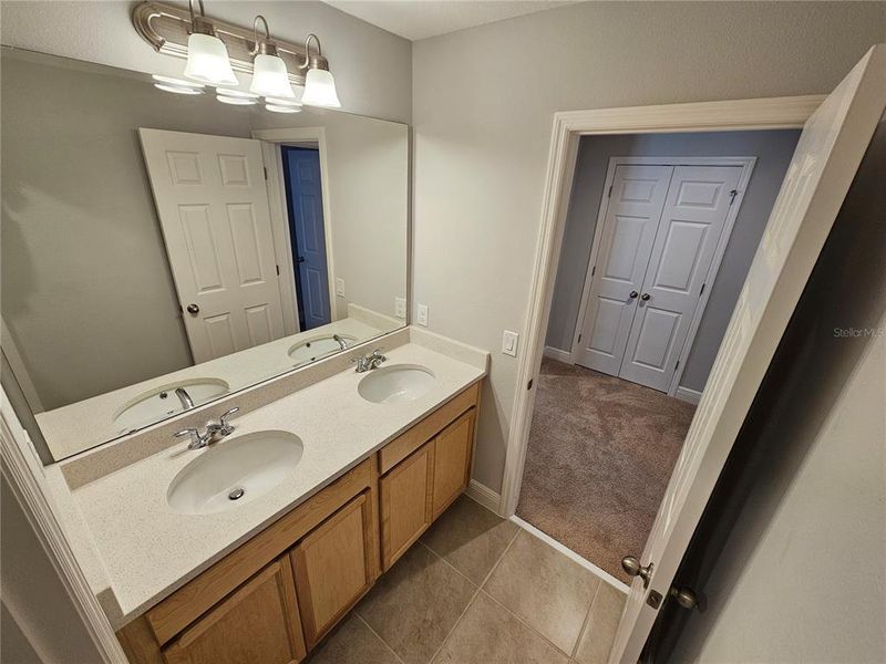 Shared Second Floor Bathroom