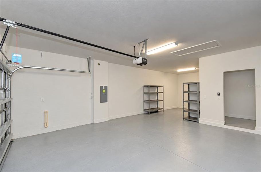 Spacious, unfurnished interior of a new home in Angeline Active Adult, Land O' Lakes (Image 20).