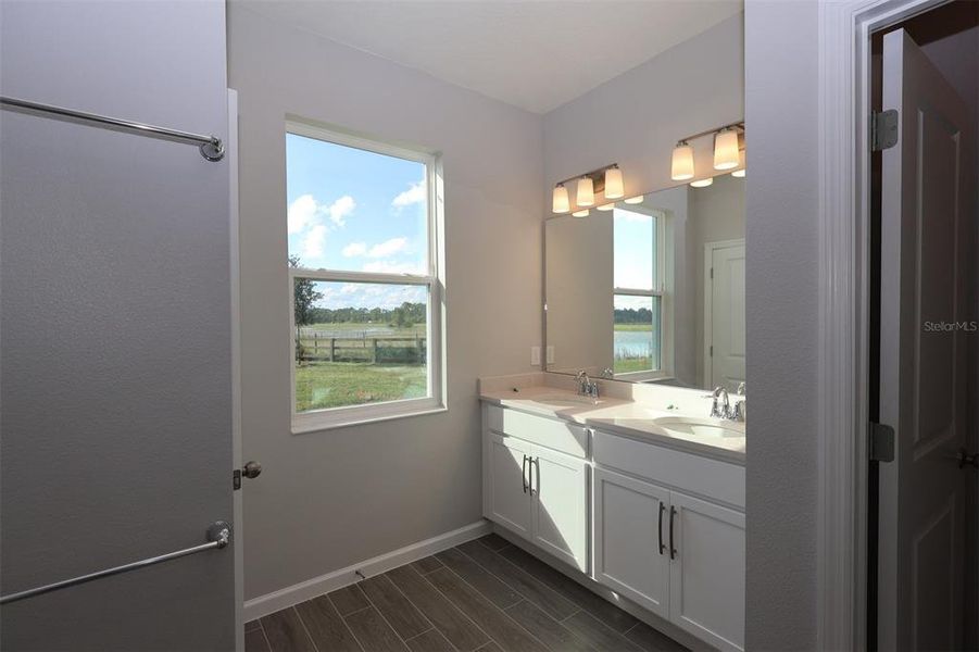 Furnished interior view inside a new home in Bay Lake Farms, St. Cloud (Image 9).