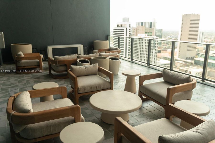 Community amenities in , Miami (Image 49).