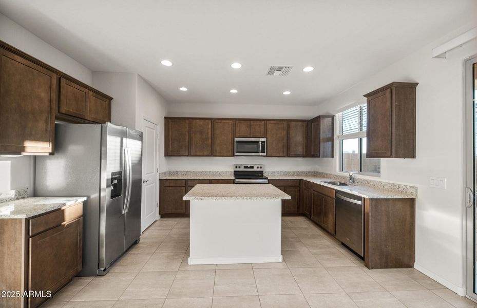 Cafe/Kitchen Cafe/Kitchen