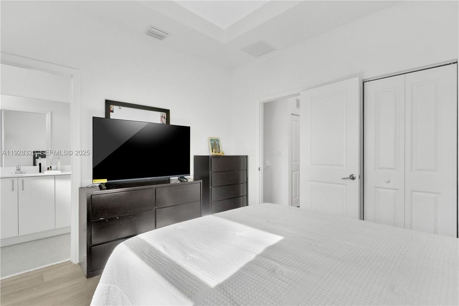 Furnished interior view inside a new home in , Homestead (Image 21).