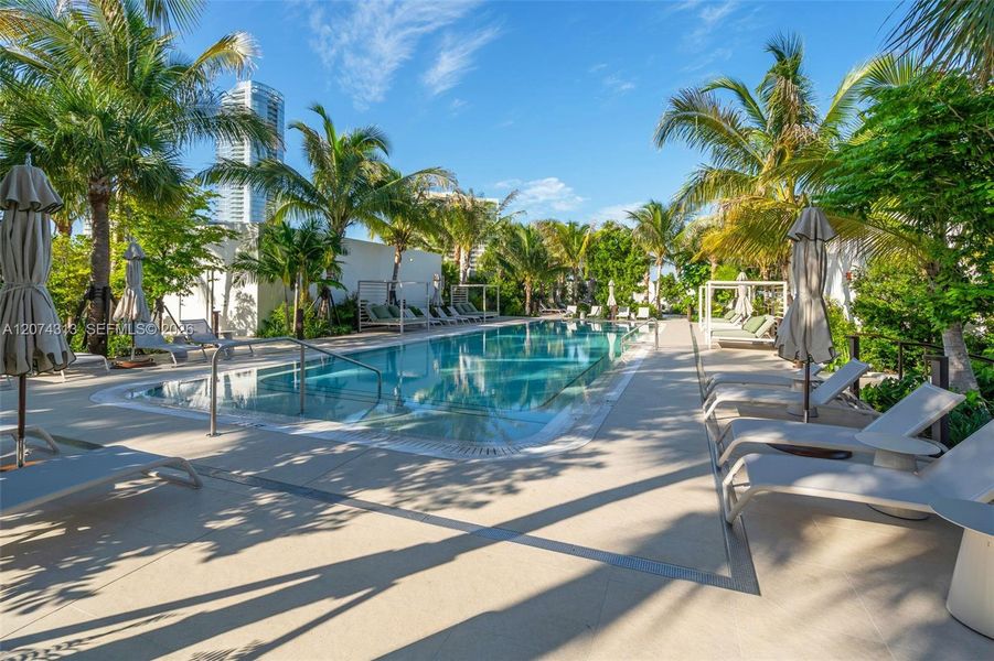Community amenities in , Miami (Image 32).