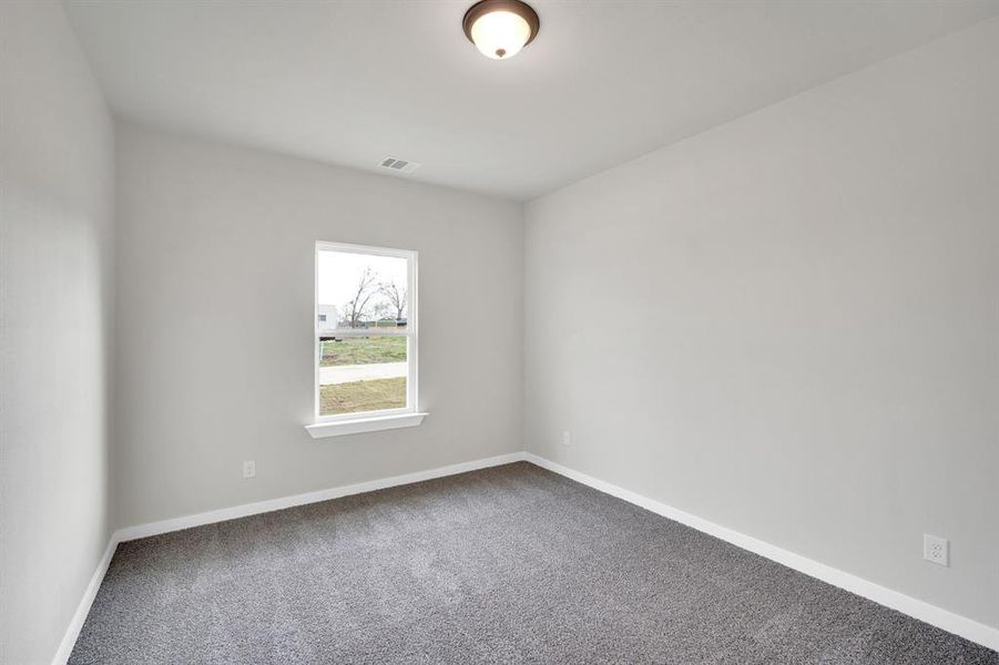 Spacious, unfurnished interior of a new home in , Palmer (Image 23).