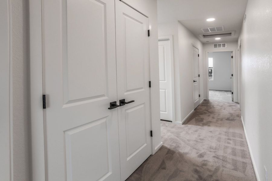 Spacious, unfurnished interior of a new home in Bloom, Fort Collins (Image 26).