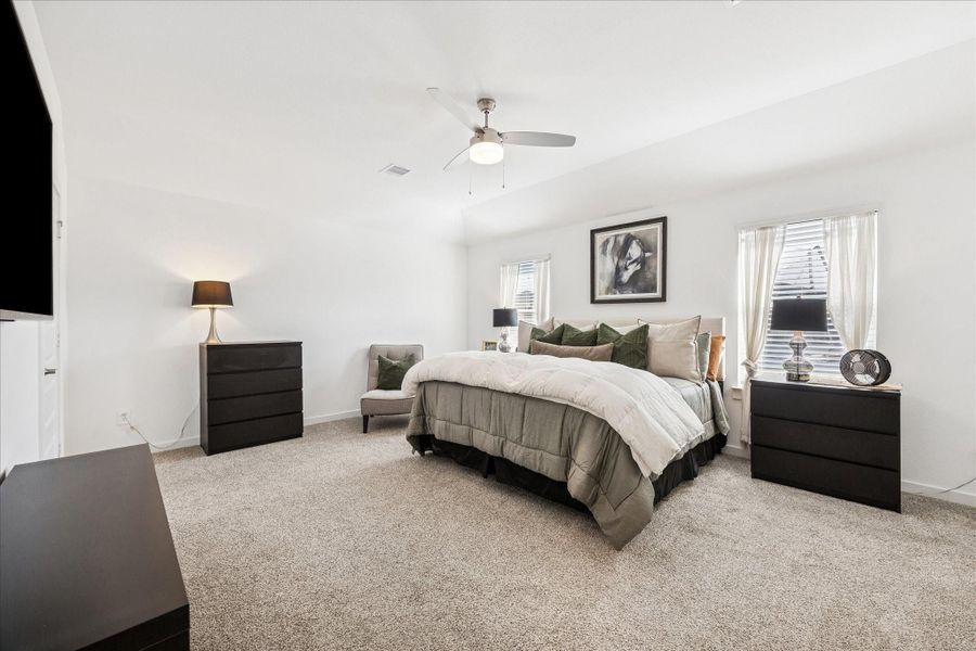 Furnished interior view inside a new home in Tamarron, Fulshear (Image 15). Furnished interior view inside a new home in Tamarron, Fulshear (Image 15).