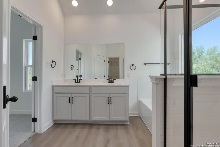 Furnished interior view inside a new home in Arcadia Ridge, San Antonio (Image 10). Furnished interior view inside a new home in Arcadia Ridge, San Antonio (Image 10).