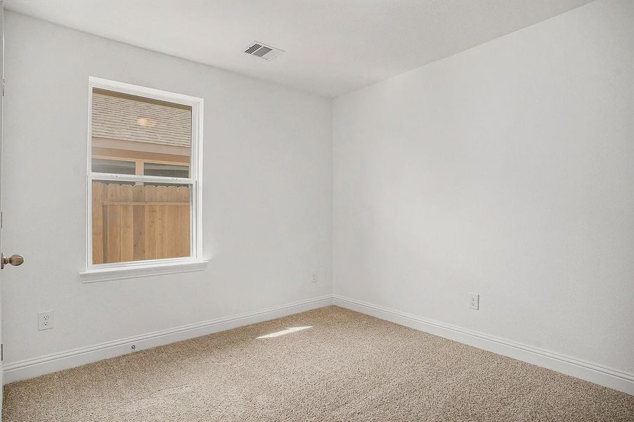 Spacious, unfurnished interior of a new home in Kiber Reserve, Angleton (Image 15).