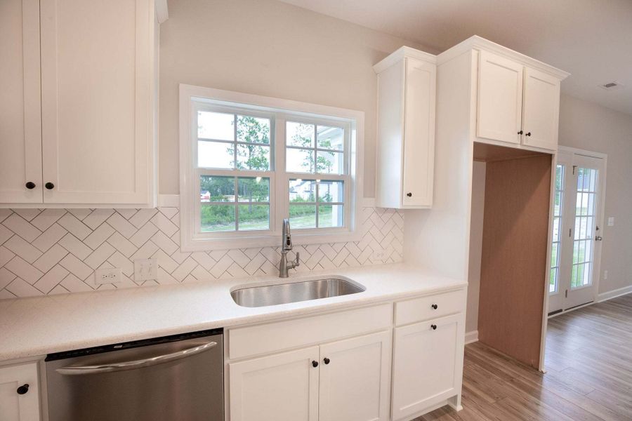 Representative furnished interior of a home built from the Drayton by Caviness & Cates Communities in Bartlett Manor, Youngsville (Image 180).