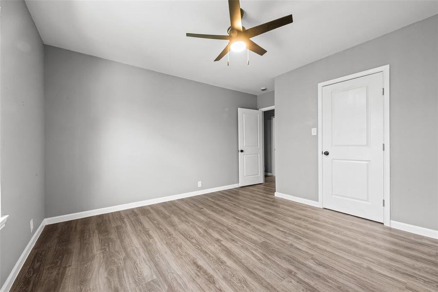 Spacious, unfurnished interior of a new home in , Fort Worth (Image 15).