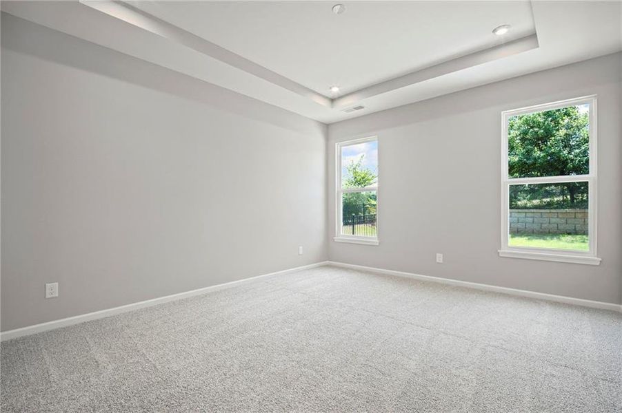 Spacious, unfurnished interior of a new home in Laurel Farms, Dallas (Image 20).