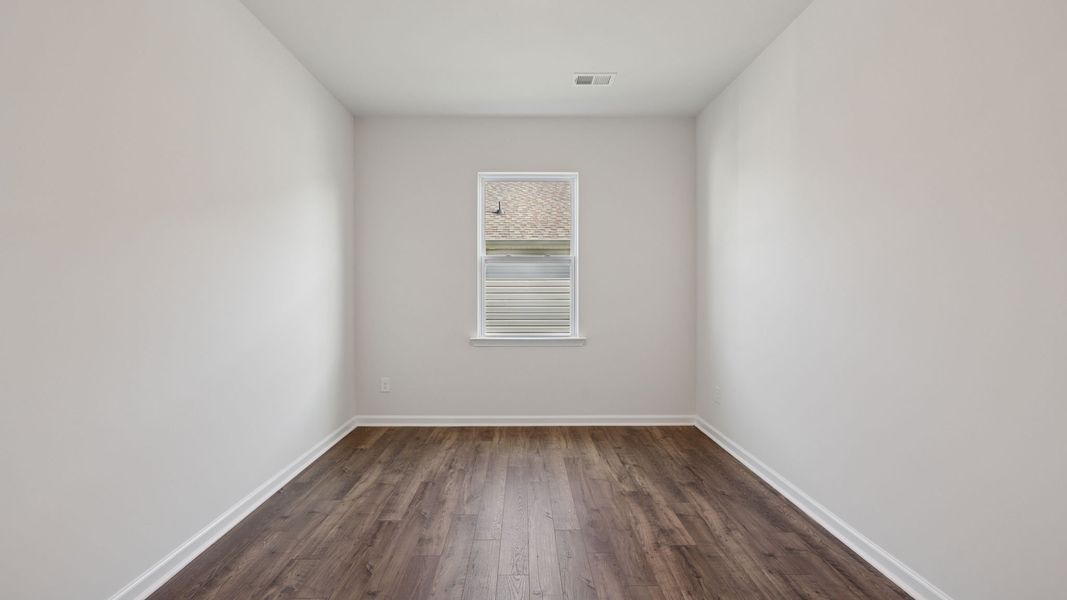 Spacious, unfurnished interior of a new home in Durbin Meadows Traditions, Fountain Inn (Image 15).