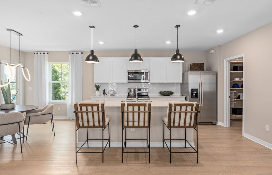 Representative furnished interior of a home built from the Dylan II by Pulte Homes in SeaFlower, Bradenton (Image 10).