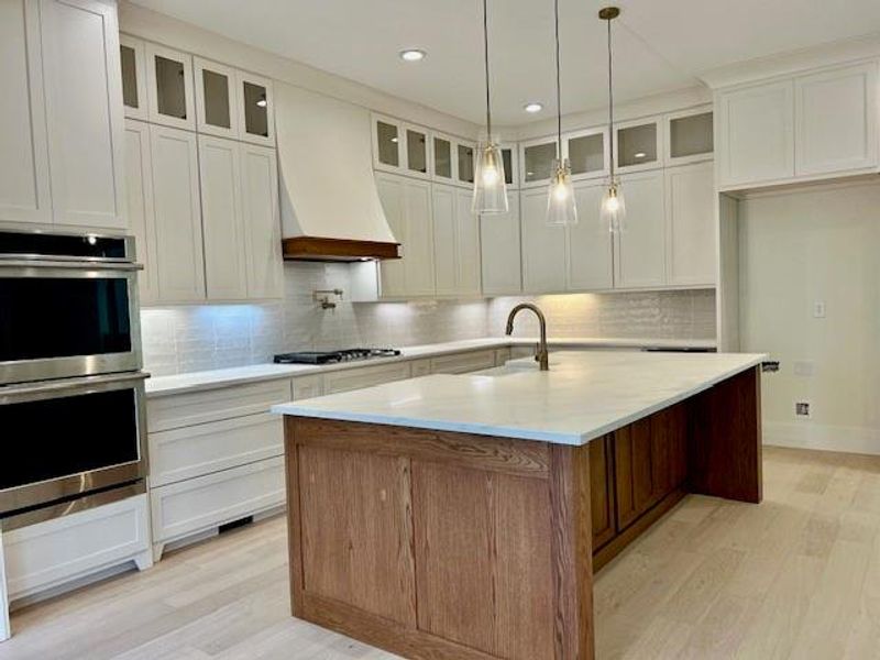 Furnished interior view inside a new home in , Jefferson (Image 5).