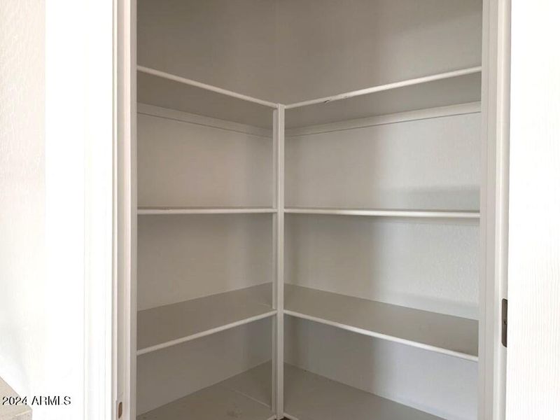 8- Pantry