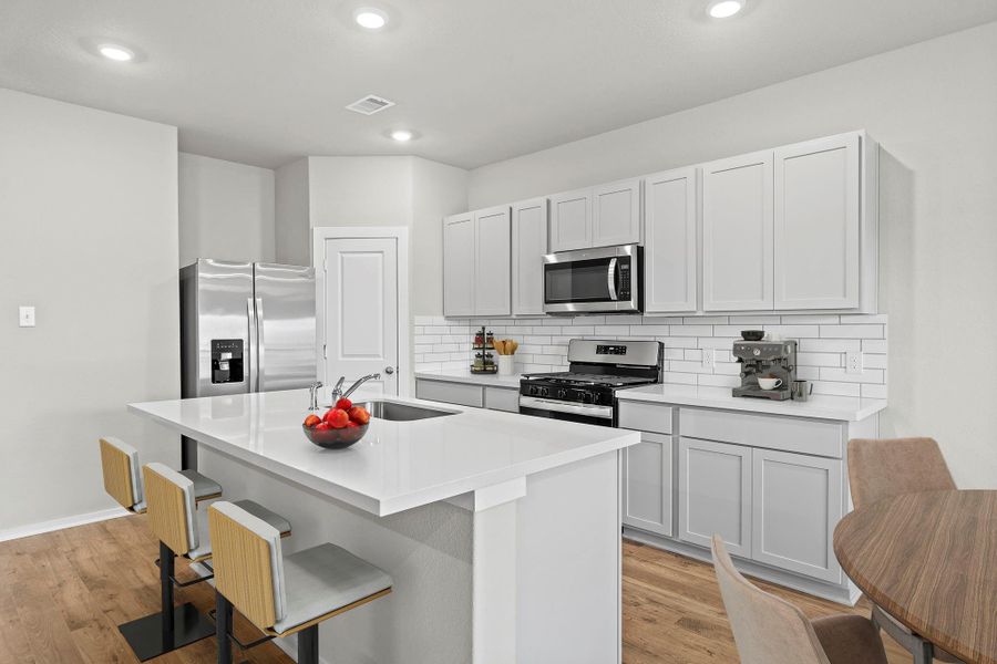 Furnished interior view inside a new home in Laurel Landing, Alvin (Image 9).