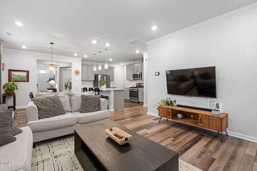 47-web-or-mls-4004-mount-moran-rd