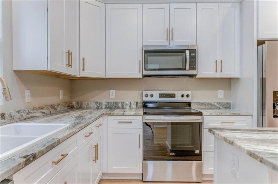 Furnished interior view inside a new home in , Ellijay (Image 16). Furnished interior view inside a new home in , Ellijay (Image 16).