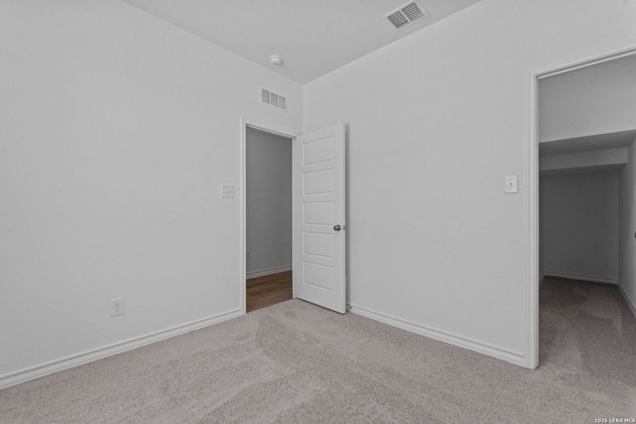 Spacious, unfurnished interior of a new home in Corley Farms, Boerne (Image 28).