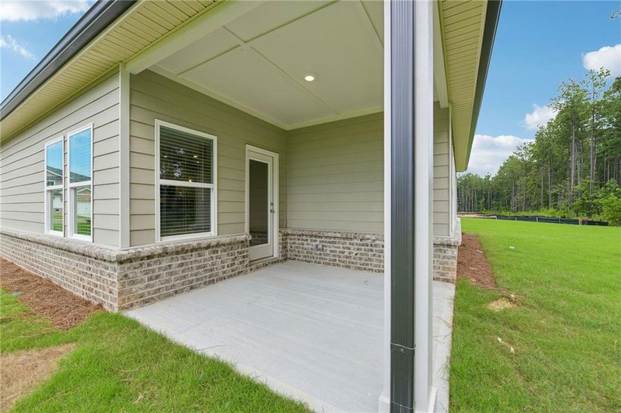 Exterior details and patio area of a home in Parkside at Grayson, Grayson (Image 27).