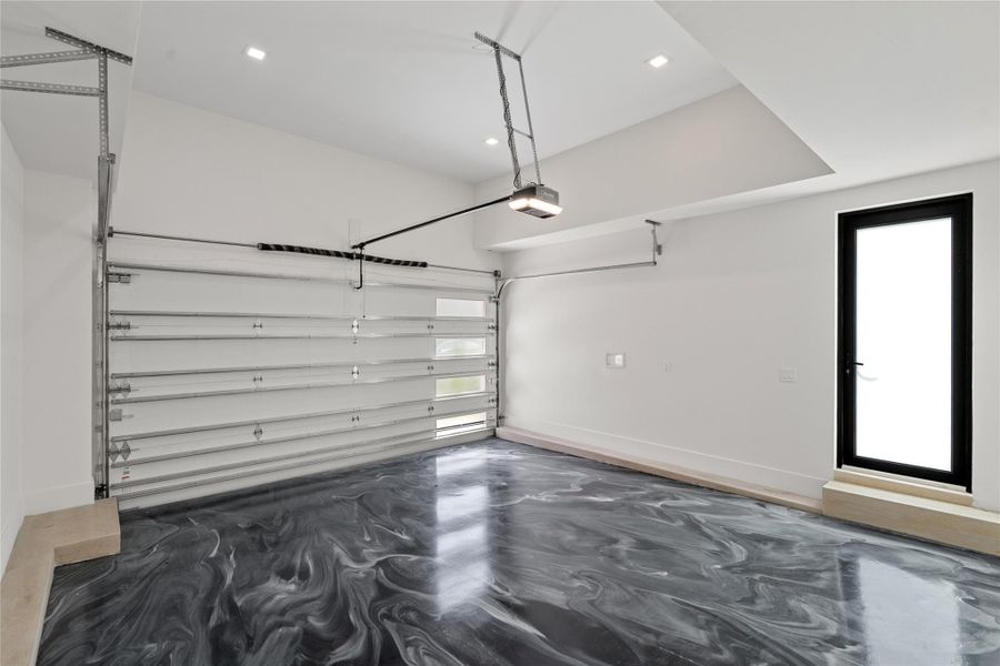 Spacious, unfurnished interior of a new home in , Pompano Beach (Image 26).
