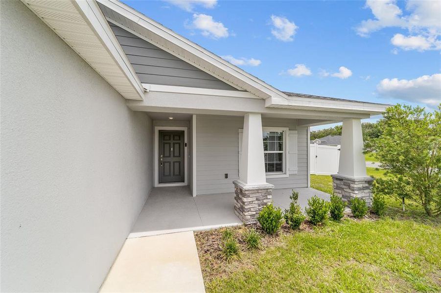Exterior details and patio area of a home in , Ocala (Image 3). Exterior details and patio area of a home in , Ocala (Image 3).