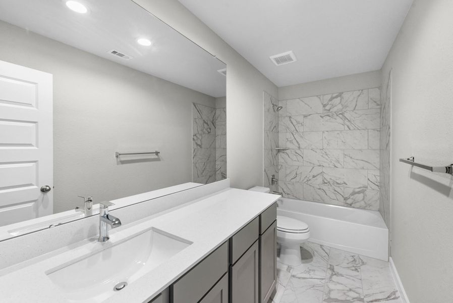 Furnished interior view inside a new home in Beacon Hill, Waller (Image 11).