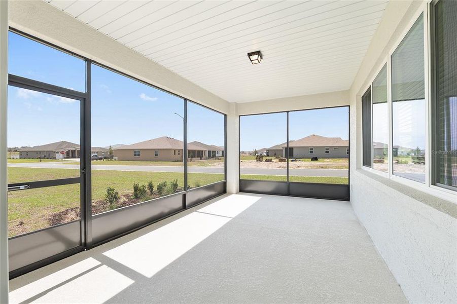 Exterior details and patio area of a home in , Ocala (Image 31).