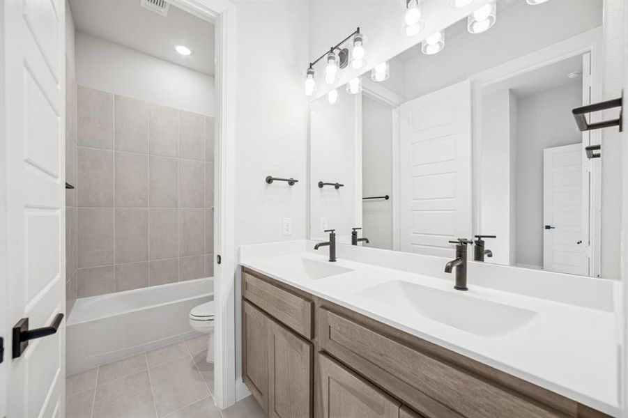 Furnished interior view inside a new home in Monterra - Classics, Fate (Image 4).