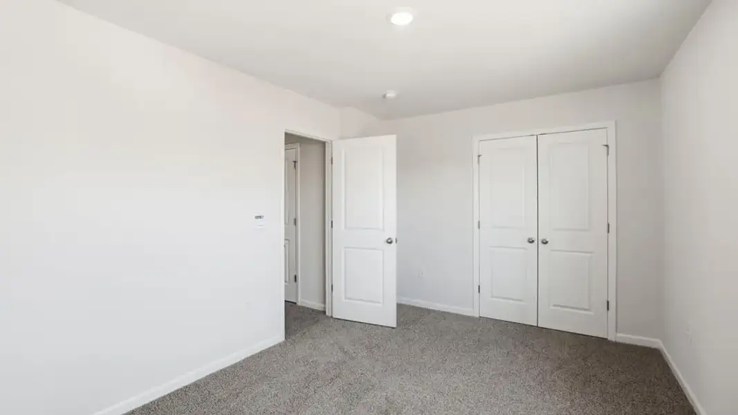 Spacious, unfurnished interior of a new home in Baxter Village, Boiling Springs (Image 30).