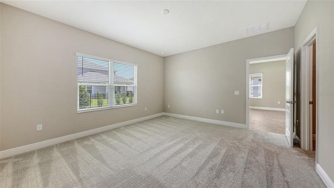 Spacious, unfurnished interior of a new home in Wildleaf, Parrish (Image 26).