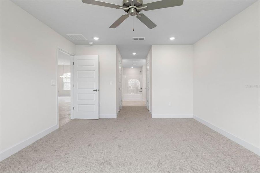 Spacious, unfurnished interior of a new home in , Palm Coast (Image 46).