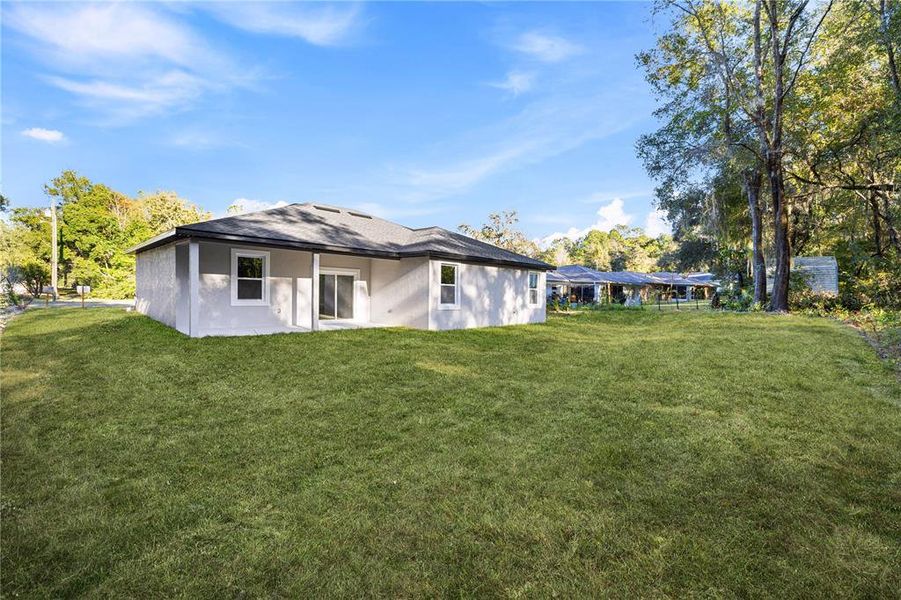 Exterior details and patio area of a home in , Dunnellon (Image 4). Exterior details and patio area of a home in , Dunnellon (Image 4).
