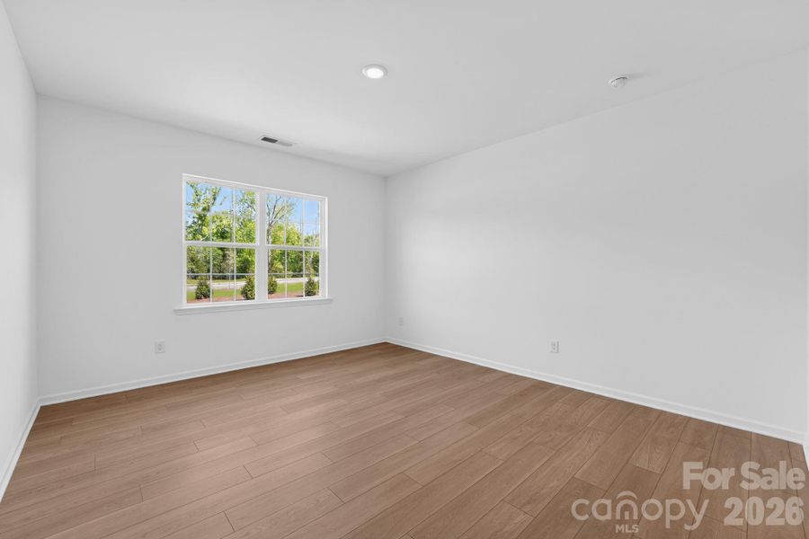 Spacious, unfurnished interior of a new home in Roselyn, Lancaster (Image 15).