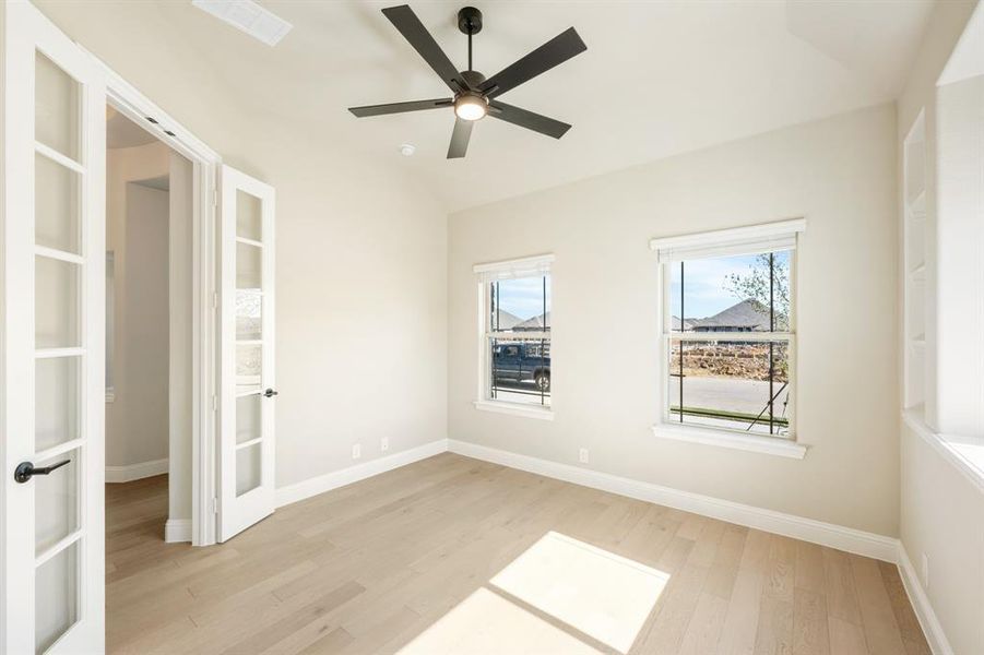 Spacious, unfurnished interior of a new home in Timberbrook 3B-4A, Justin (Image 34). Spacious, unfurnished interior of a new home in Timberbrook 3B-4A, Justin (Image 34).