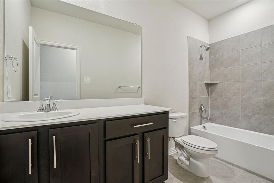 Furnished interior view inside a new home in Windmore, Princeton (Image 10).