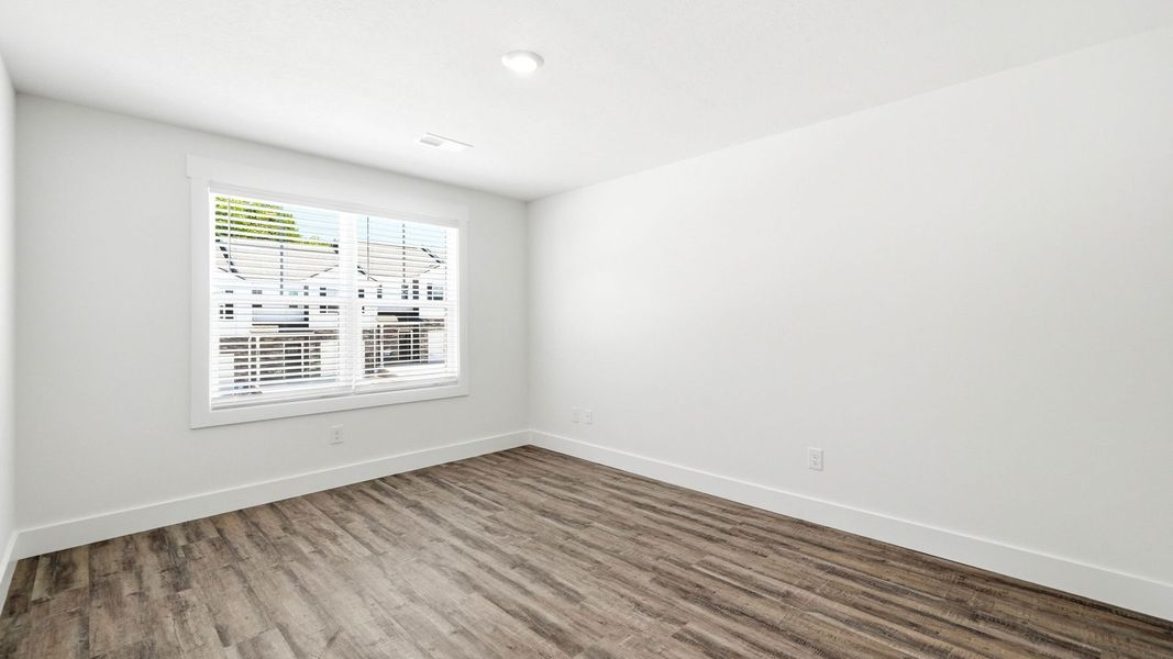 Spacious, unfurnished interior of a new home in The Arbor Townhomes, Kingsport (Image 23).