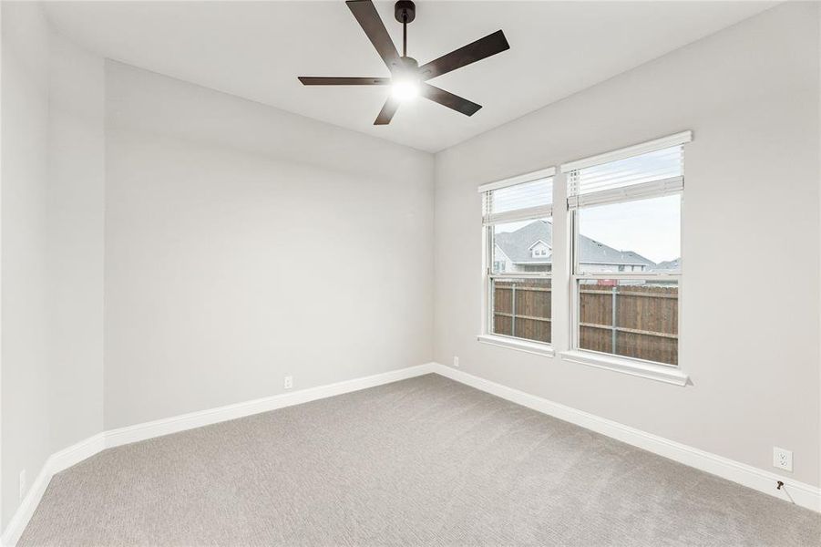 Spacious, unfurnished interior of a new home in The Oaks, Red Oak (Image 26).