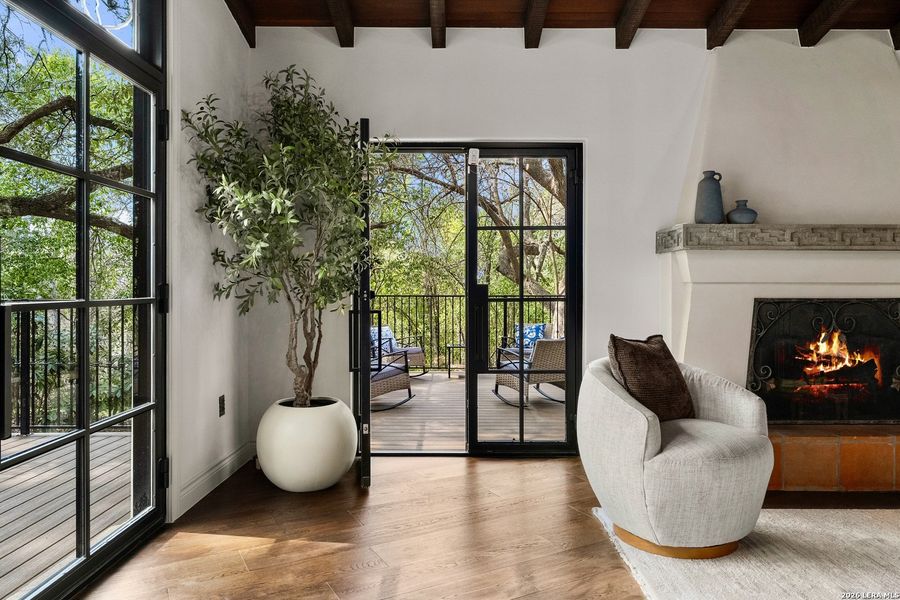 Exterior details and patio area of a home in , San Antonio (Image 25).