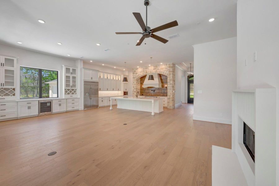 Spacious, unfurnished interior of a new home in , Montgomery (Image 27).