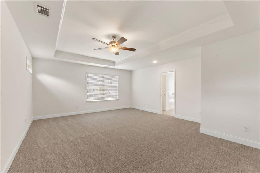 Spacious, unfurnished interior of a new home in Clark Farms, Flowery Branch (Image 17).